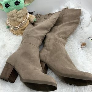 Womens Old Navy Faux Suede Slouch Boot's Tan 9